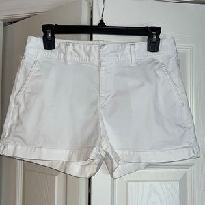 GAP city short white - size 4